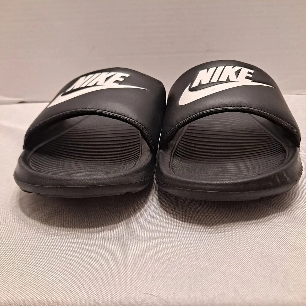 Nike Men's Victori One Slide Sandals Size 12M Slip-On Black Swoosh Shoes